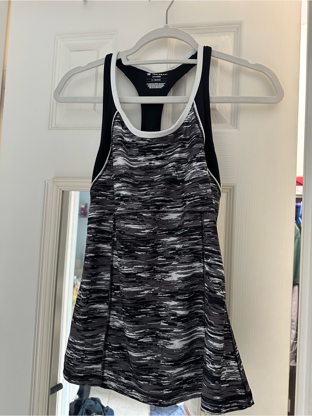 tek gear Black & White Patterned Racerback Tank
